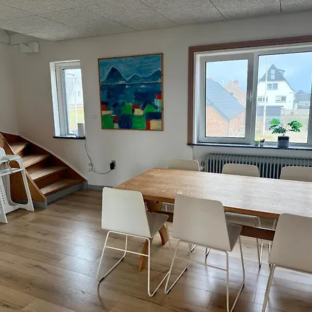 Charming Townhouse In Thyboron