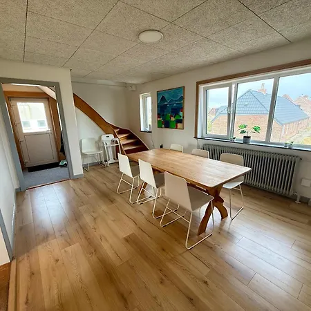 Charming Townhouse In Σπίτι διακοπών *